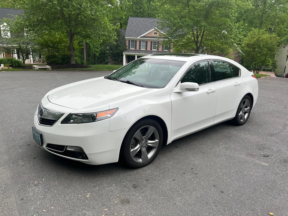 2013 Acura TL 4th Gen - Image 8 of 31