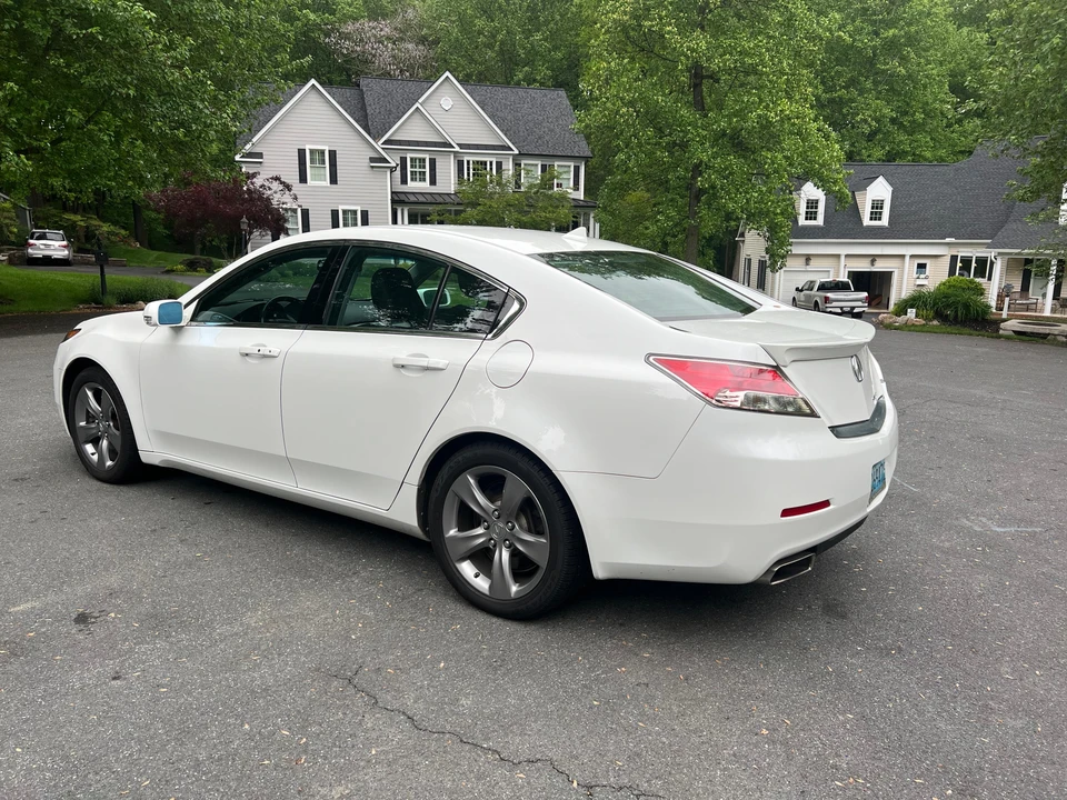 2013 Acura TL 4th Gen - Image 11 of 31