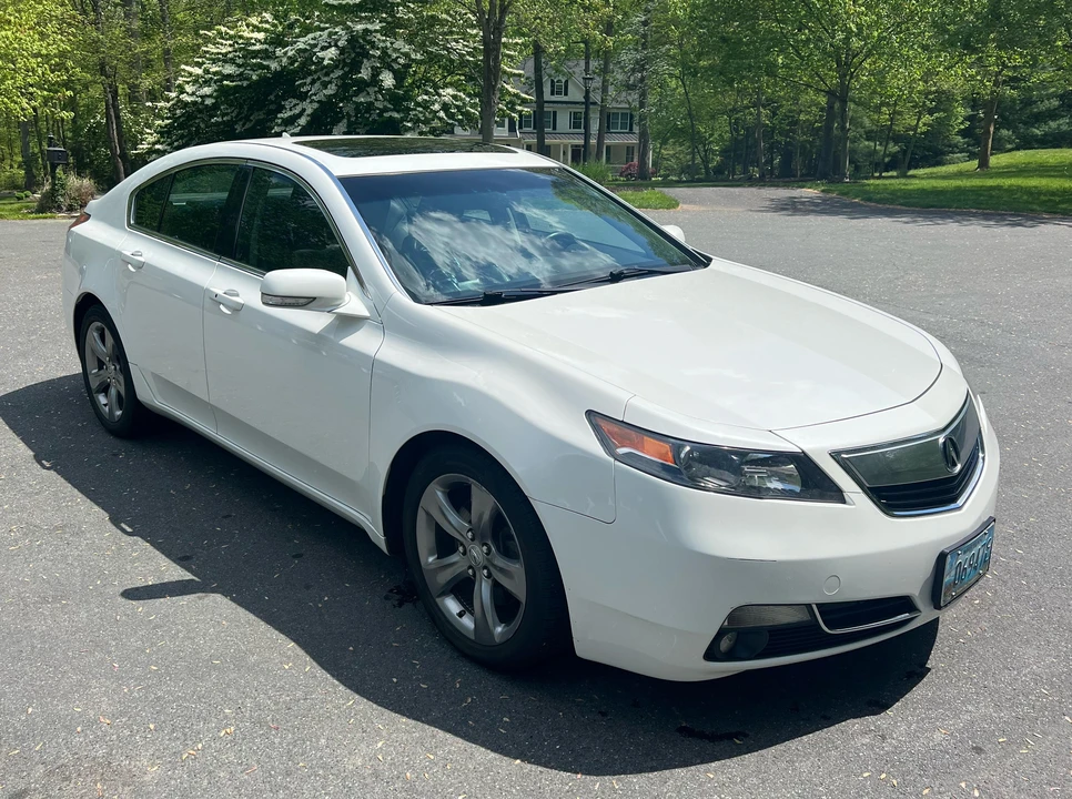 2013 Acura TL 4th Gen - Image 19 of 31