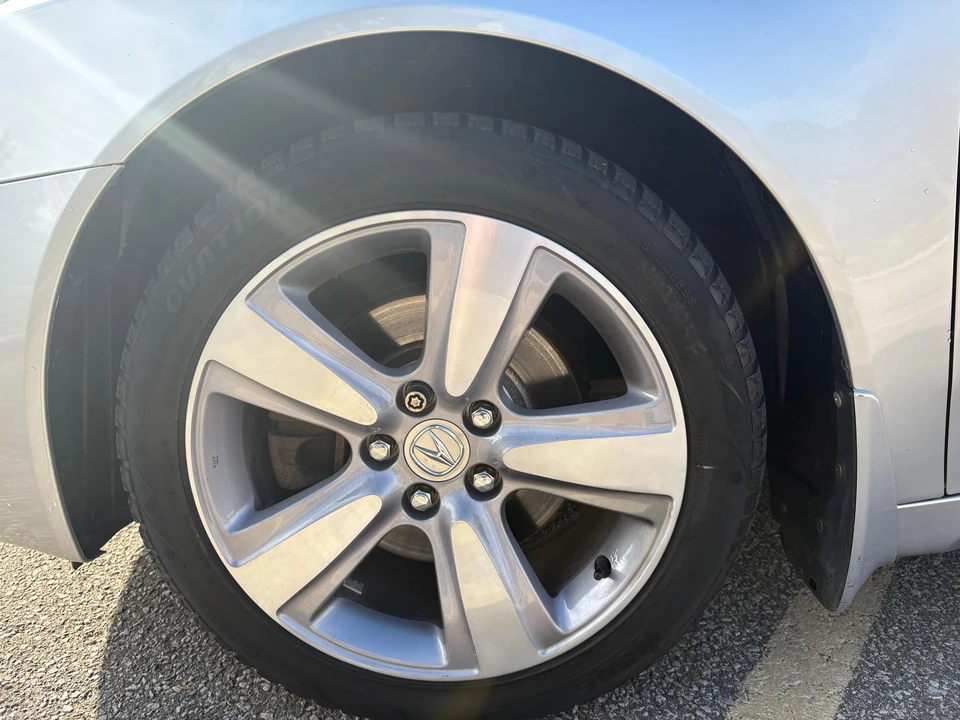 2013 Acura TL 4th Gen - Image 21 of 31