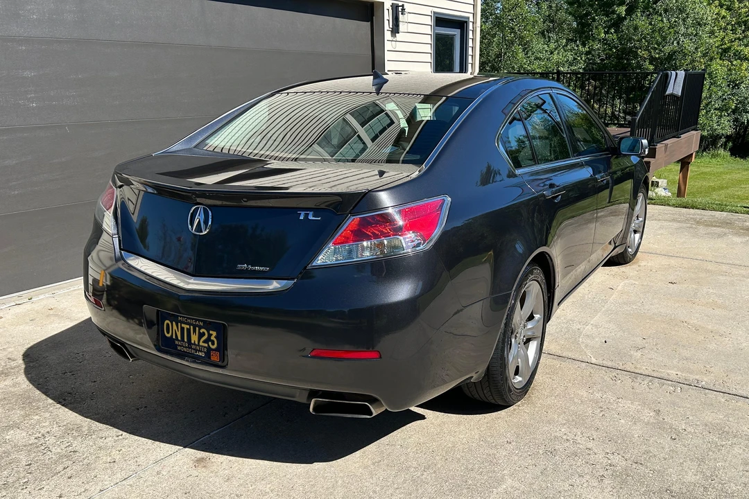 2013 Acura TL 4th Gen - Image 16 of 31