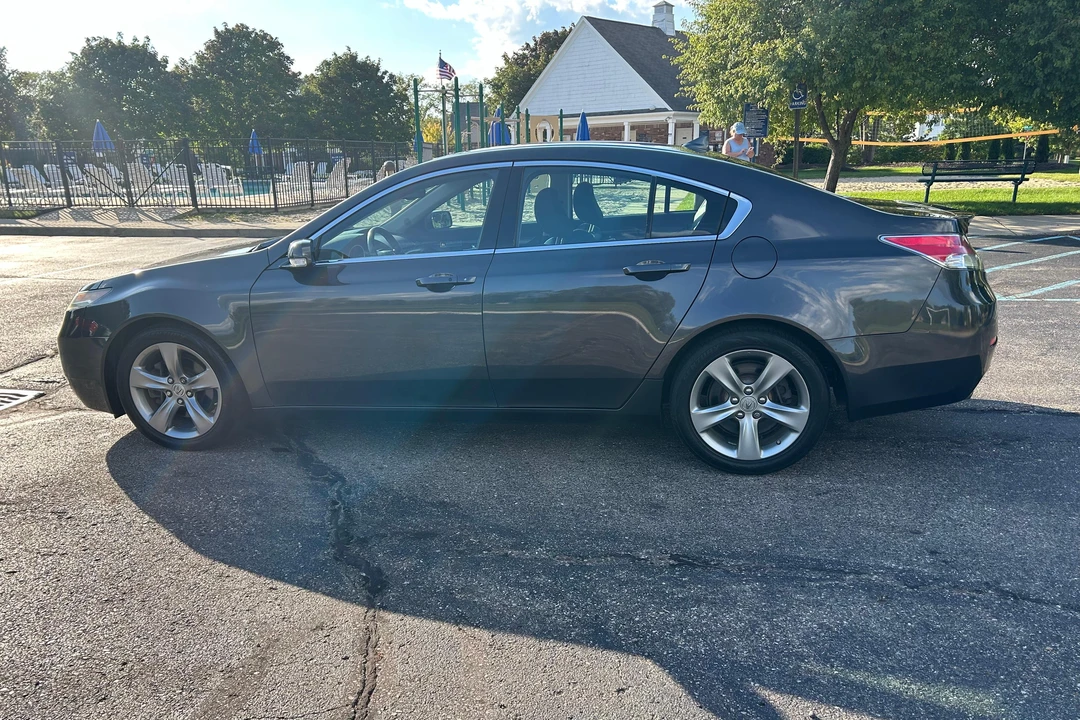 2013 Acura TL 4th Gen - Image 10 of 31