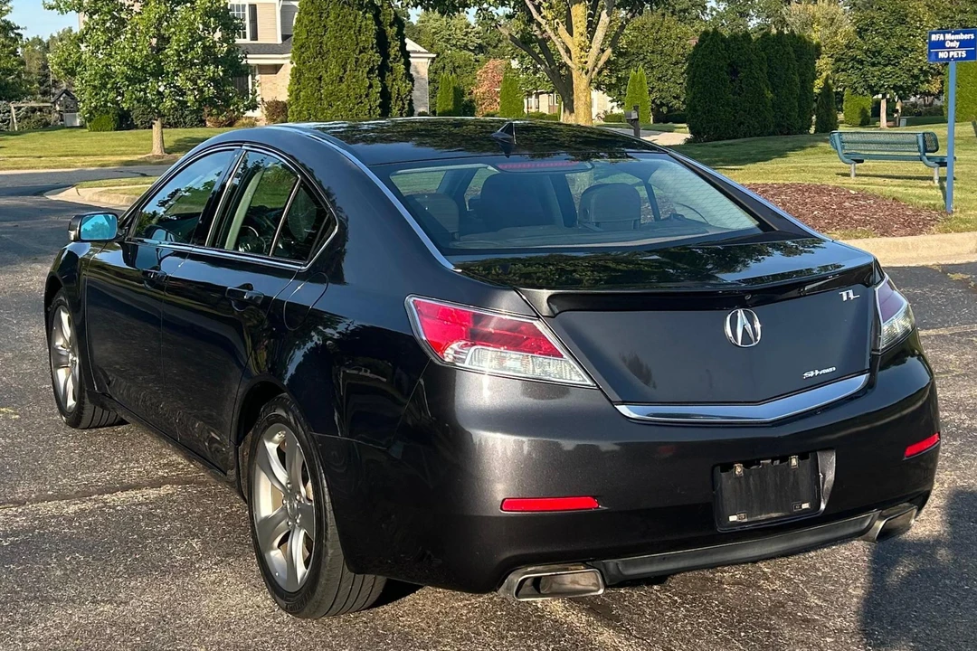 2013 Acura TL 4th Gen - Image 11 of 31