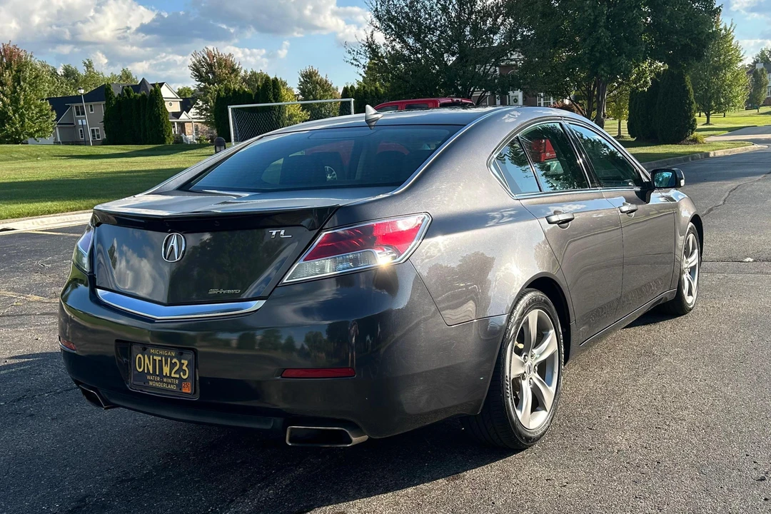 2013 Acura TL 4th Gen - Image 15 of 31