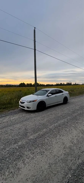 2013 Acura TSX 2nd Gen - Image 2 of 11