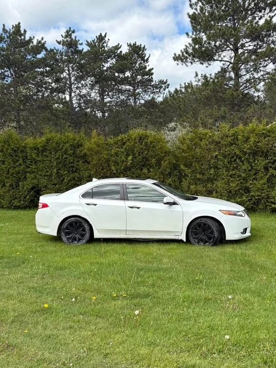 2013 Acura TSX 2nd Gen - Image 5 of 11