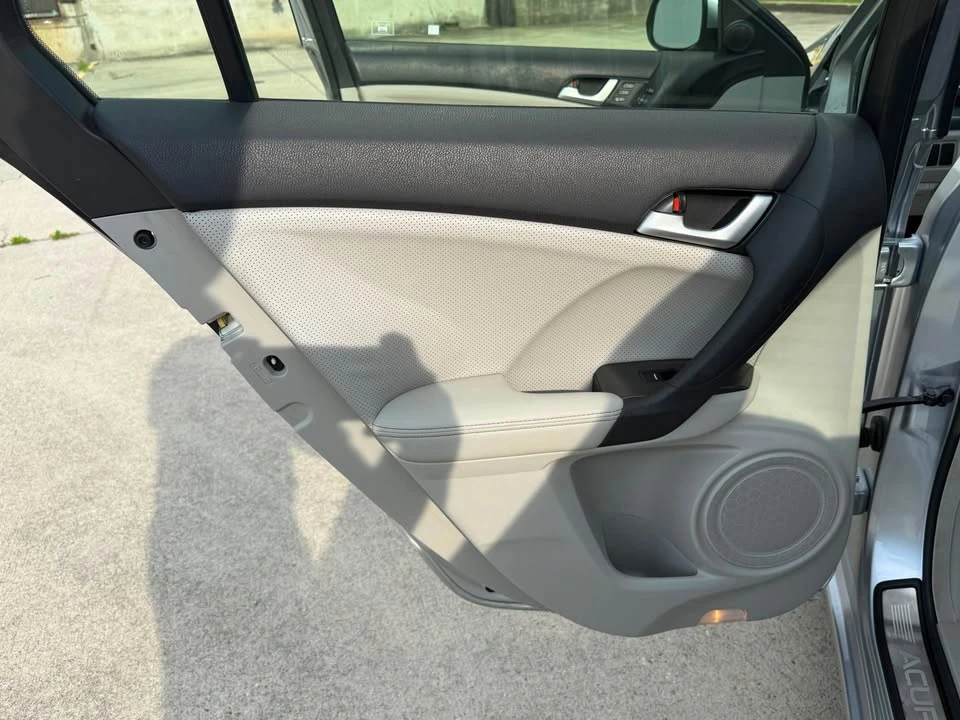 2013 Acura TSX 2nd Gen - Image 15 of 21