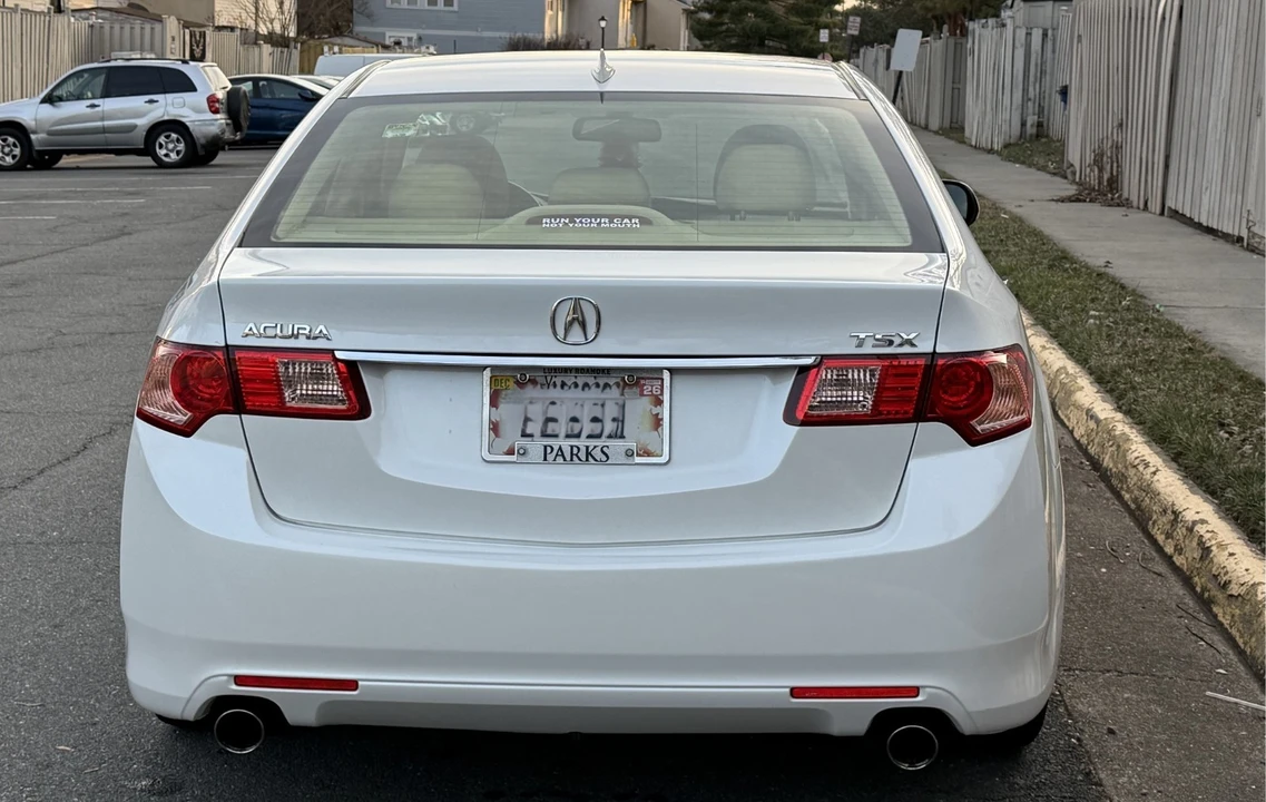2013 Acura TSX 2nd Gen - Image 9 of 20
