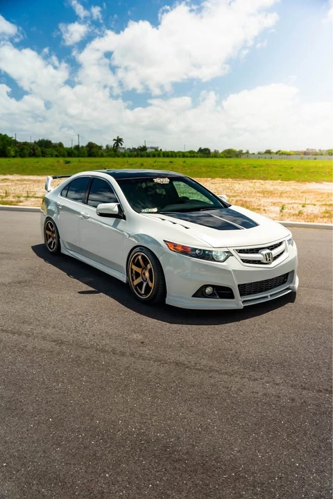 2013 Acura TSX 2nd Gen - Image 9 of 16