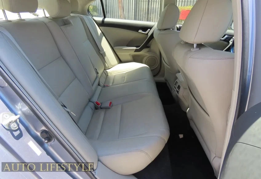 2013 Acura TSX 2nd Gen - Image 22 of 31