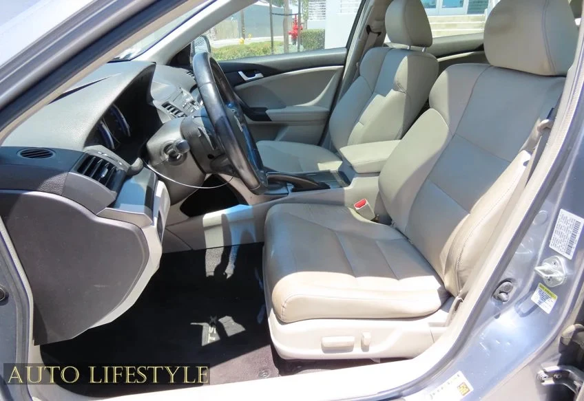 2013 Acura TSX 2nd Gen - Image 26 of 31