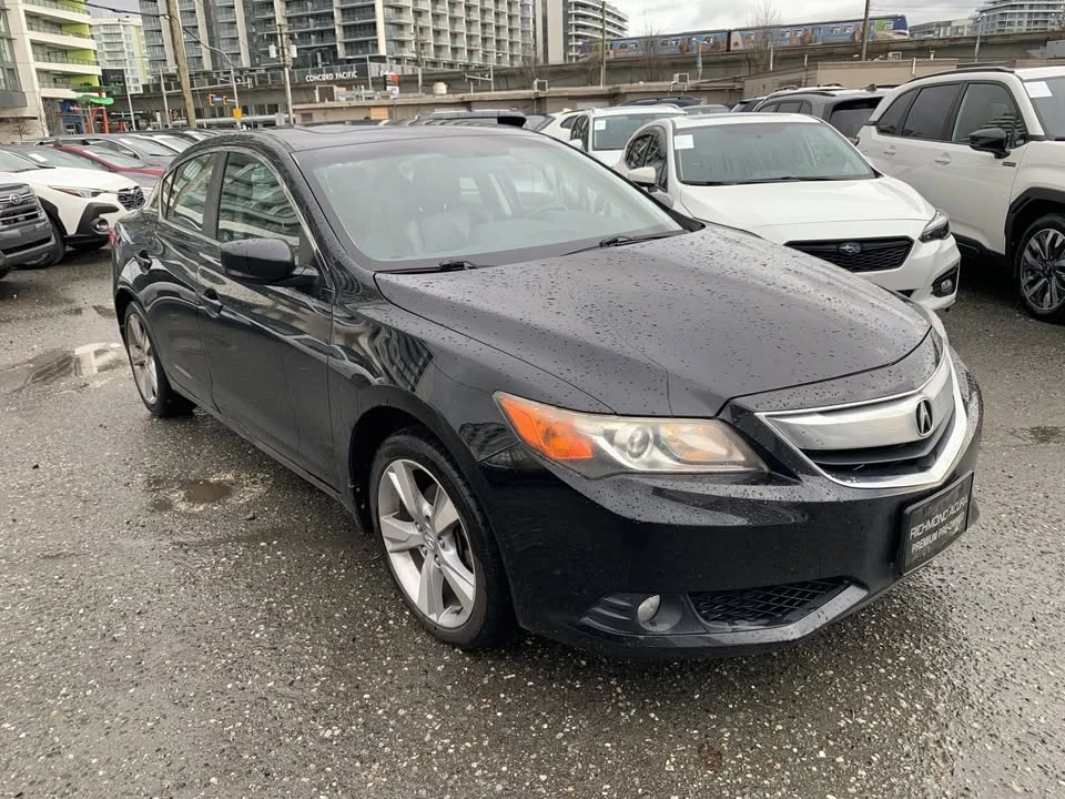 2013 Acura ILX - Image 3 of 15
