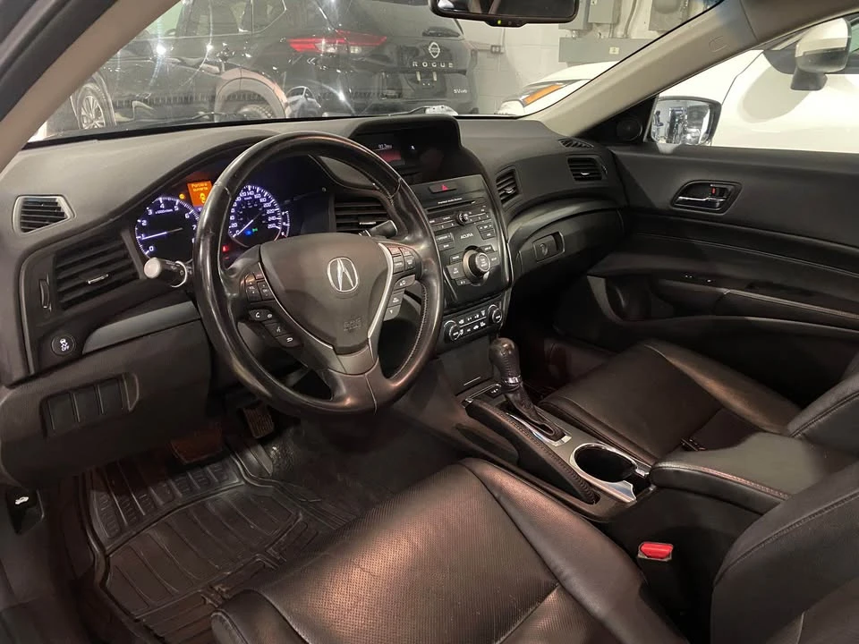 2013 Acura ILX - Image 8 of 11