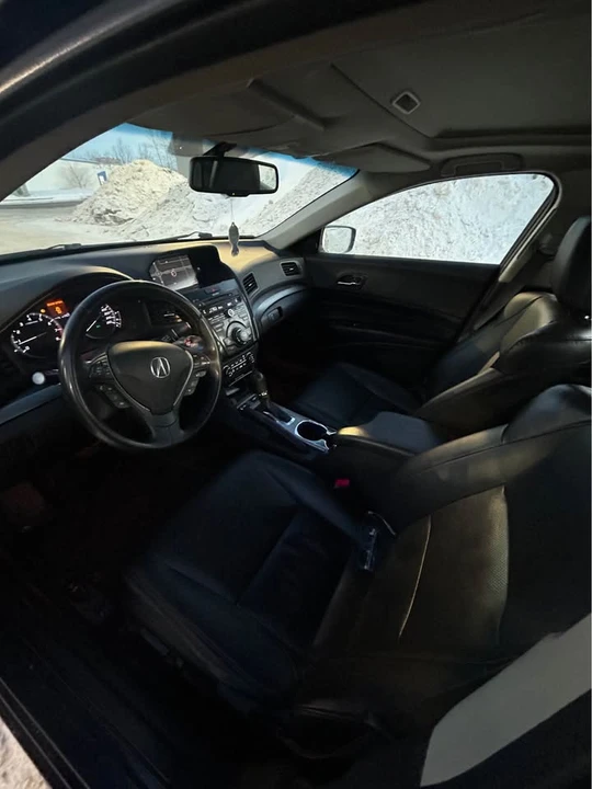 2013 Acura ILX - Image 10 of 11