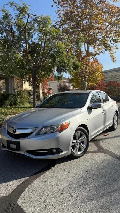 2013 Acura ILX - Image 2 of 13
