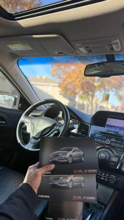 2013 Acura ILX - Image 10 of 13