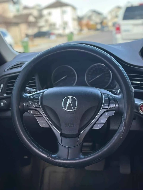 2013 Acura ILX - Image 9 of 11