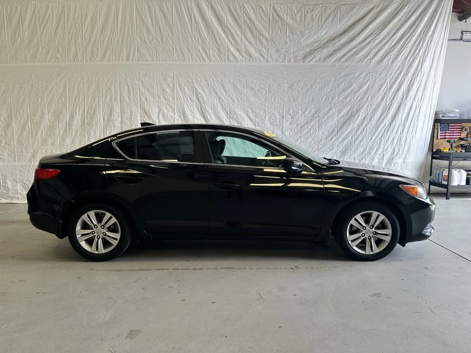 2013 Acura ILX - Image 2 of 19