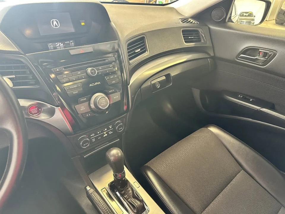 2013 Acura ILX - Image 10 of 19