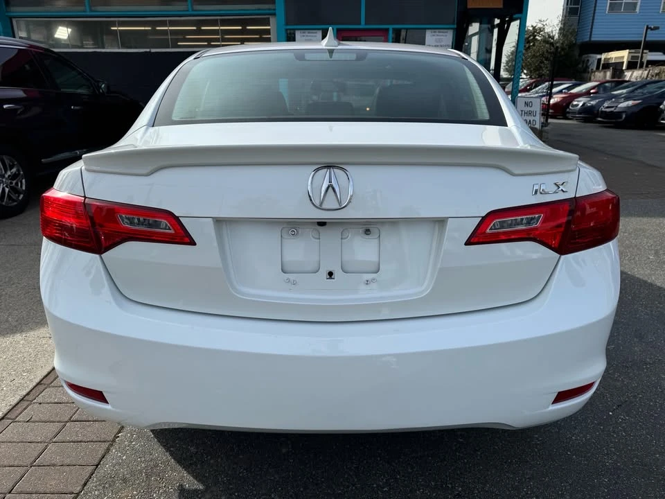 2013 Acura ILX - Image 4 of 8