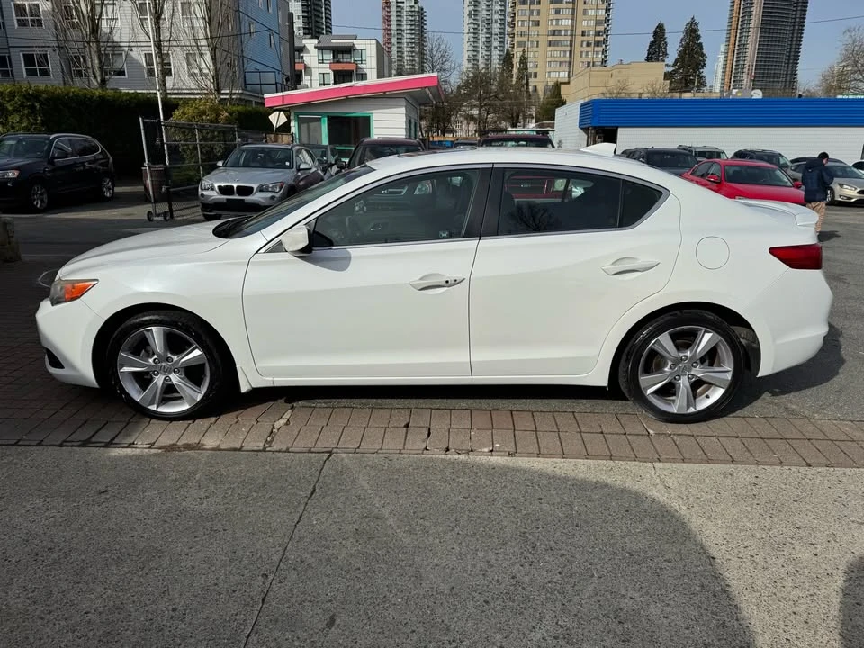 2013 Acura ILX - Image 3 of 8