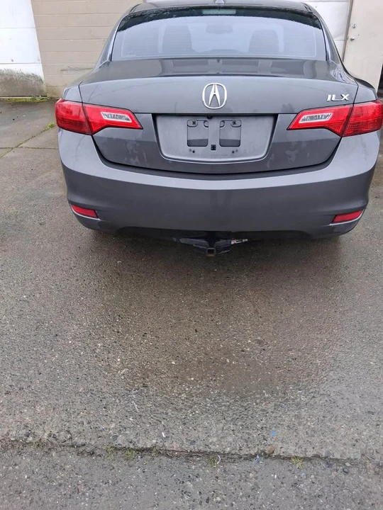 2013 Acura ILX - Image 2 of 9