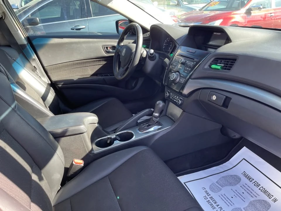 2013 Acura ILX - Image 9 of 19