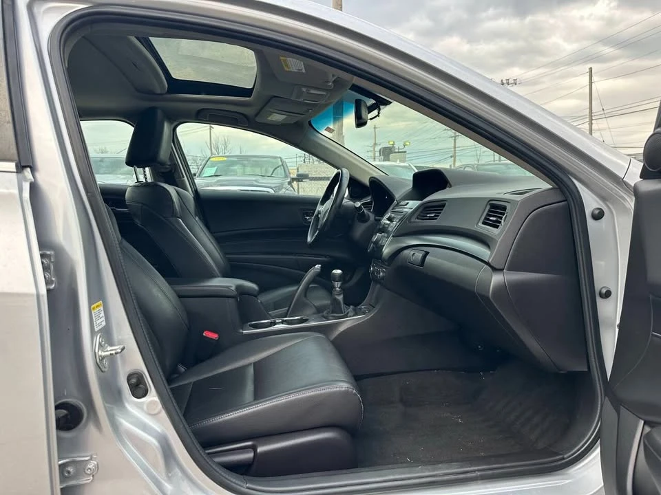 2013 Acura ILX - Image 12 of 18