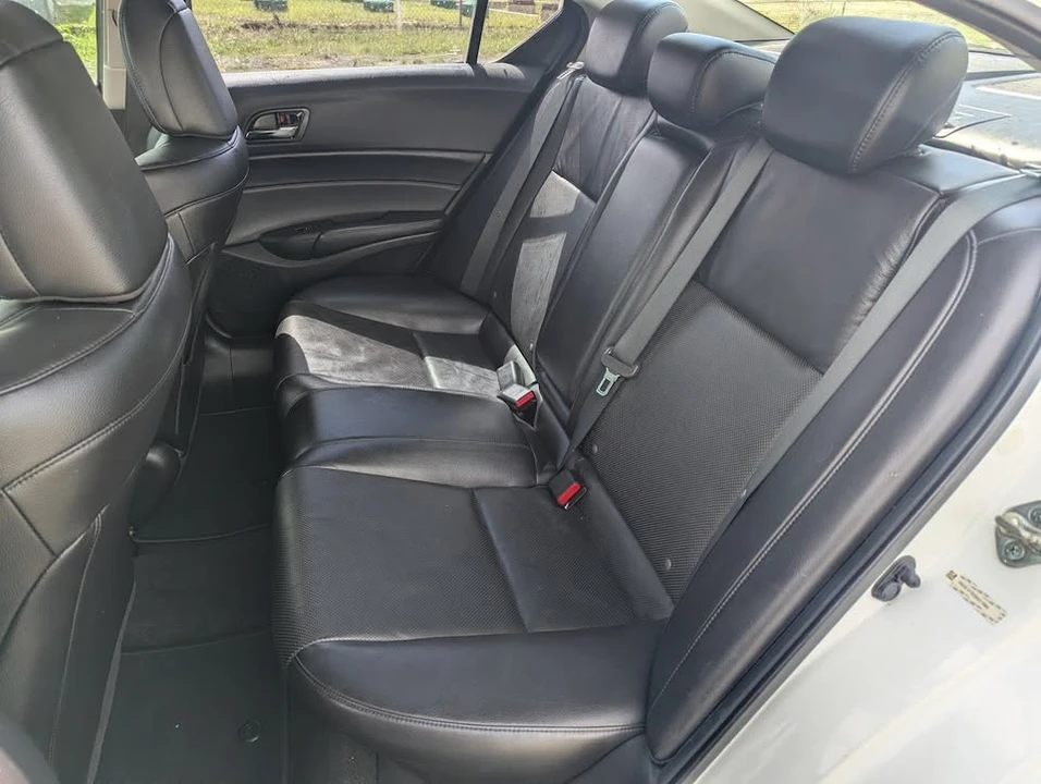 2013 Acura ILX - Image 6 of 8