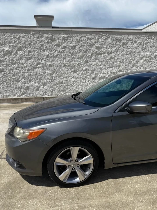 2013 Acura ILX - Image 9 of 15