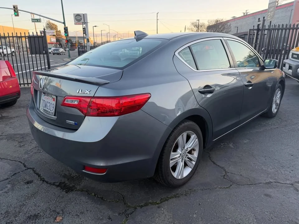 2013 Acura ILX - Image 5 of 20