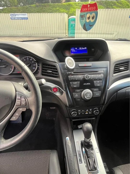2013 Acura ILX - Image 10 of 11