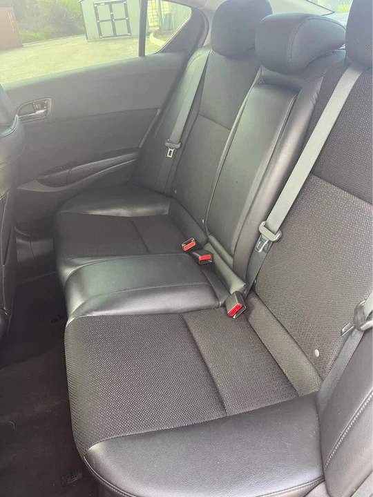 2013 Acura ILX - Image 8 of 11