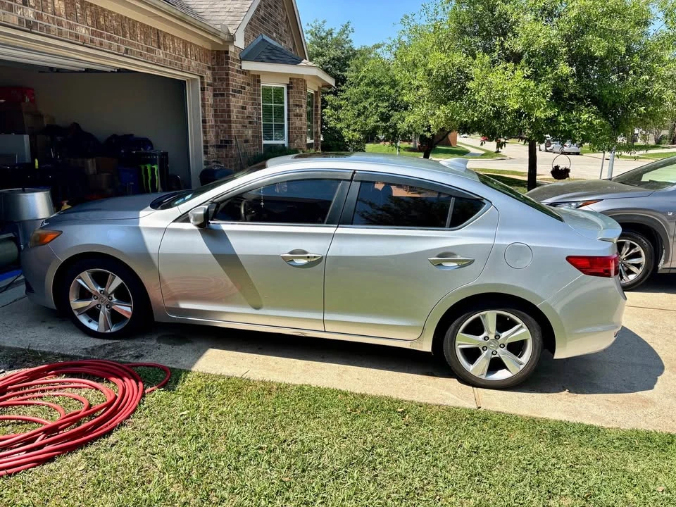 2013 Acura ILX - Image 2 of 11