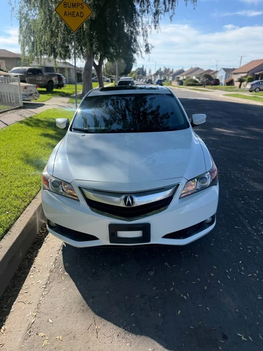 2013 Acura ILX - Image 9 of 15