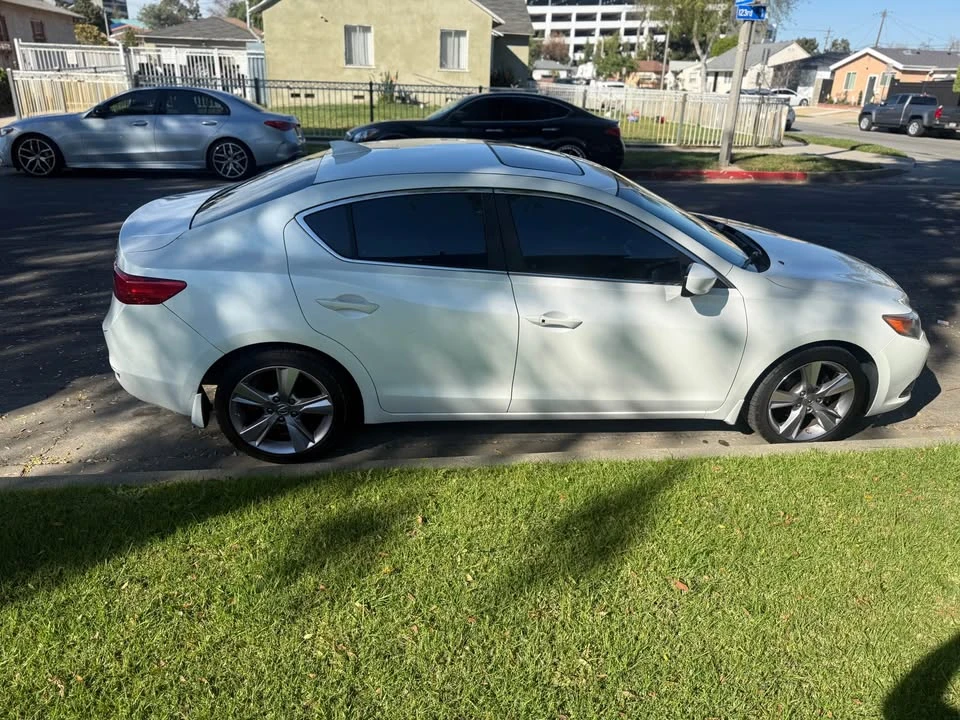 2013 Acura ILX - Image 8 of 15