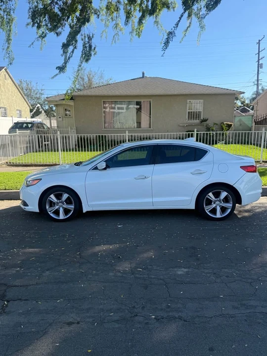 2013 Acura ILX - Image 4 of 15