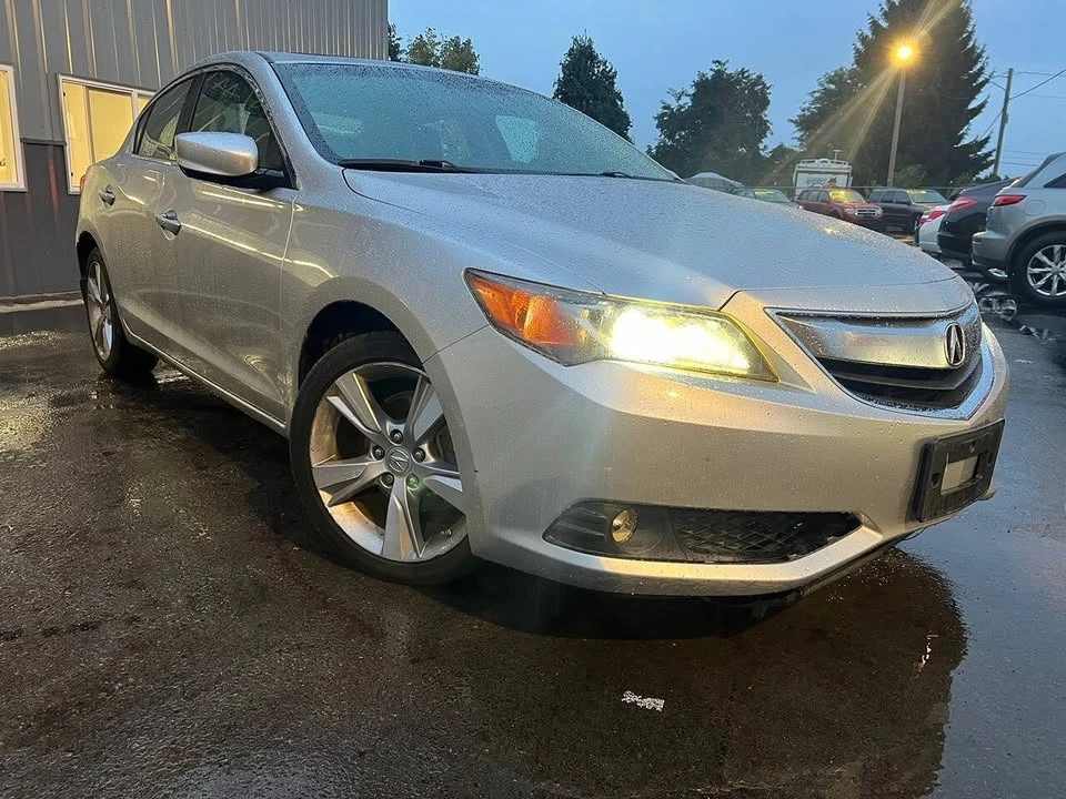 2013 Acura ILX - Image 10 of 19