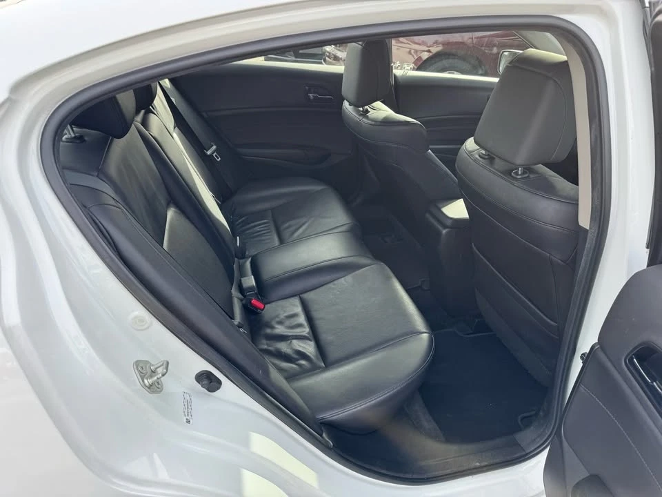 2013 Acura ILX - Image 11 of 17