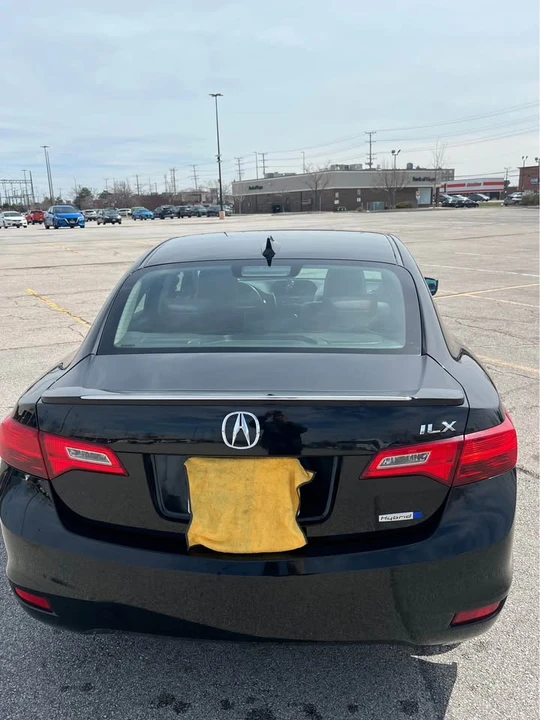 2013 Acura ILX - Image 2 of 8
