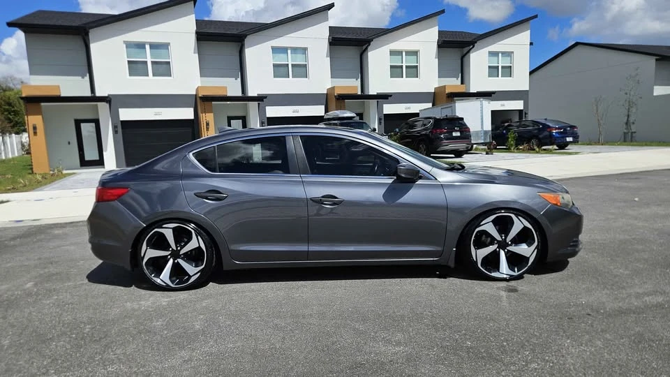 2013 Acura ILX - Image 4 of 16