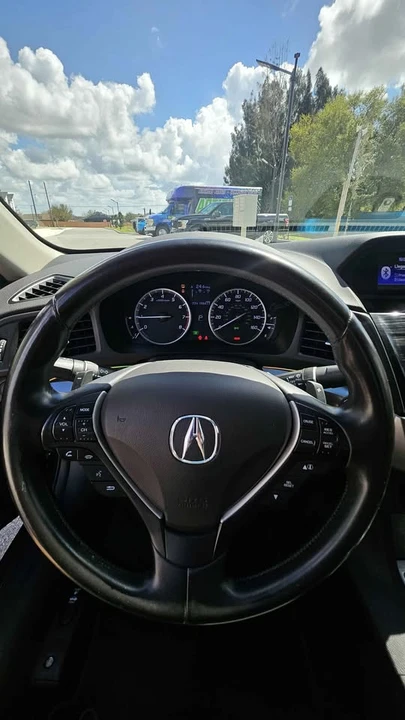 2013 Acura ILX - Image 5 of 16
