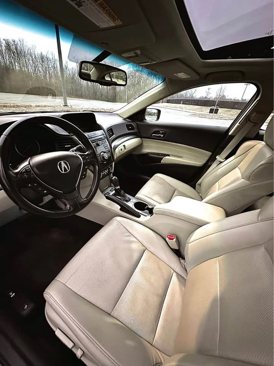 2013 Acura ILX - Image 7 of 17