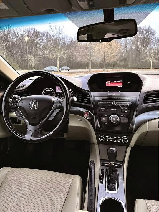 2013 Acura ILX - Image 14 of 19