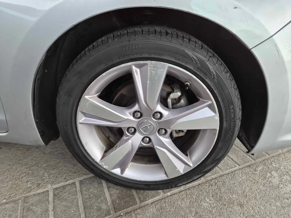 2013 Acura ILX - Image 7 of 13