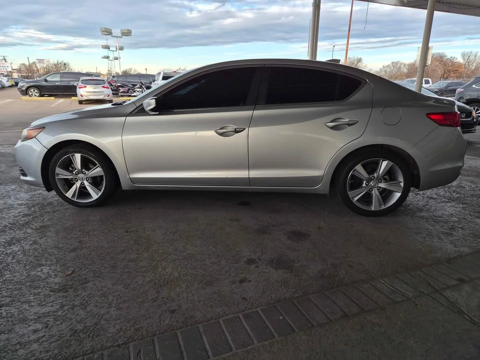 2013 Acura ILX - Image 5 of 13