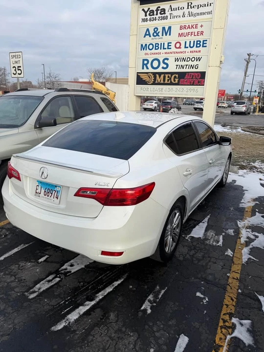 2013 Acura ILX - Image 3 of 11