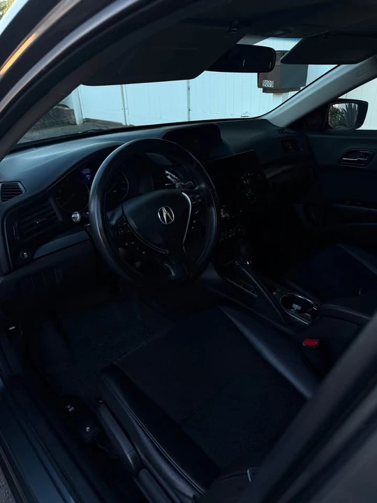 2013 Acura ILX - Image 8 of 12