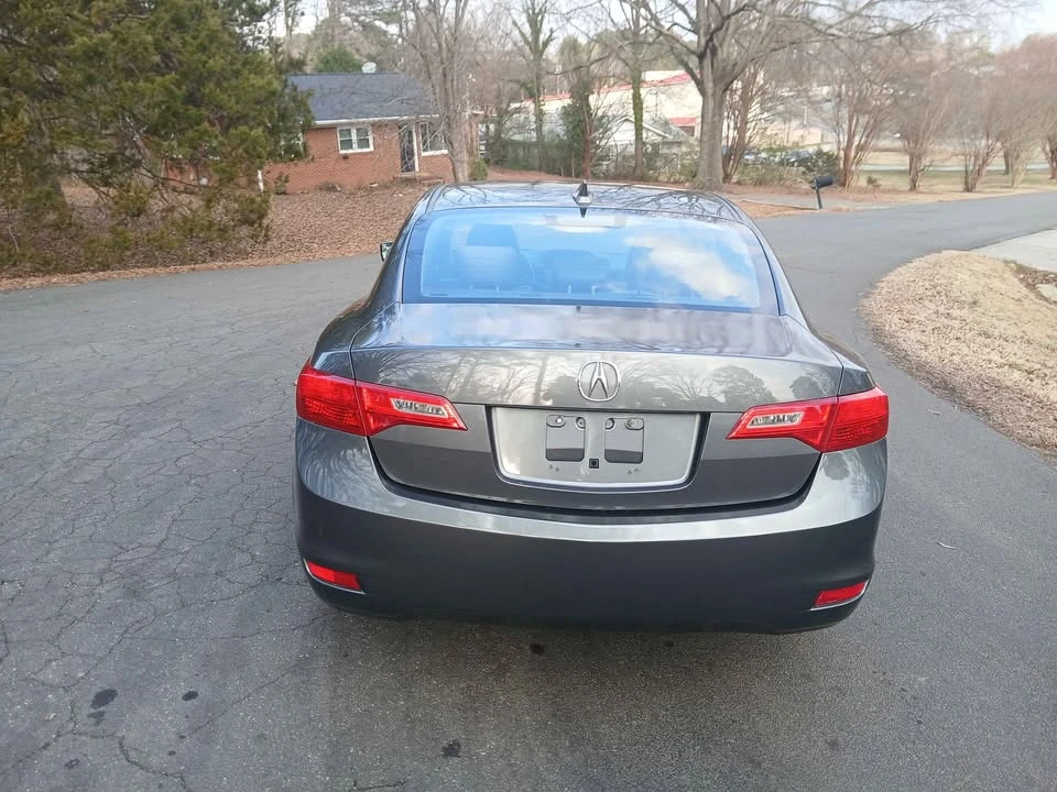 2013 Acura ILX - Image 6 of 17
