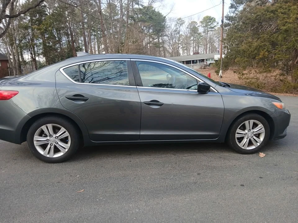 2013 Acura ILX - Image 8 of 17